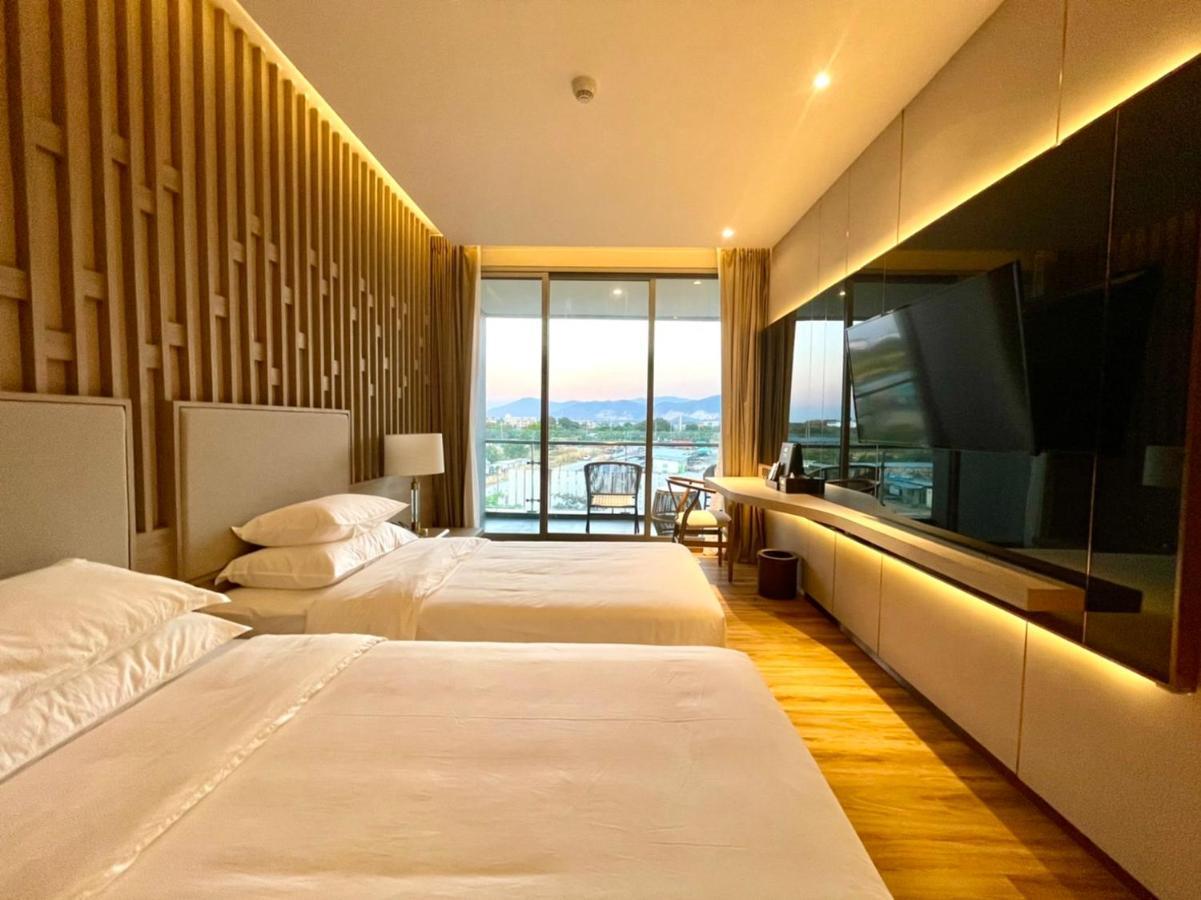 Bangsaen Symphony Of The Sea Hotel מראה חיצוני תמונה