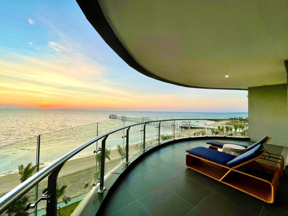 Bangsaen Symphony Of The Sea Hotel מראה חיצוני תמונה